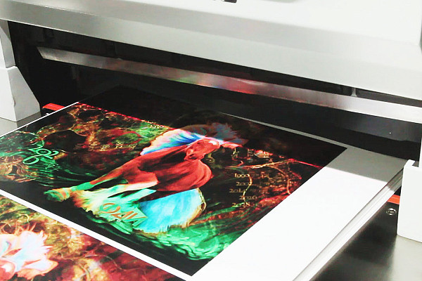 Резка календарных топов в формат на электрической гильотине SunFung 460E